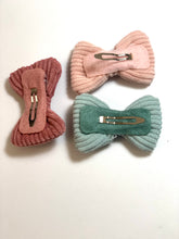 Load image into Gallery viewer, Cord Bow Clip