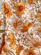 Load image into Gallery viewer, Daisy Swaddle Blanket