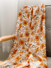 Load image into Gallery viewer, Daisy Swaddle Blanket