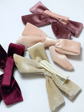 Load image into Gallery viewer, Large Velvet Bow Clip | Cream