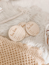 Load image into Gallery viewer, “I’m Here” Birth Announcement Disc
